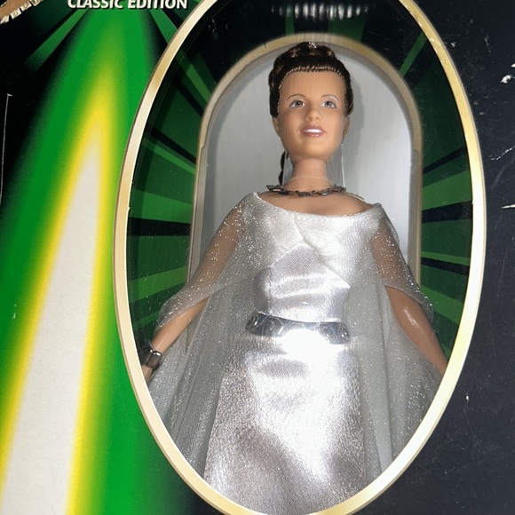 Vintage Portrait Edition Princess Leia 12" Figure - Star War’s 1999 Ceremony NIB - Picture 2 of 5